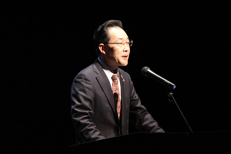 橋本良隆氏
