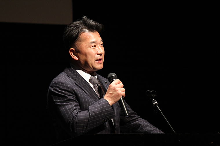吉田義人氏